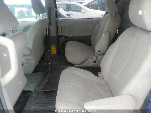 Toyota SIENNA 2011 5TDZK3DC7BS148007 Image 9
