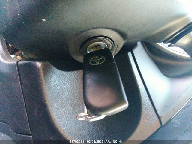 Toyota COROLLA IM 2018 JTNKARJE5JJ570099 Image 3