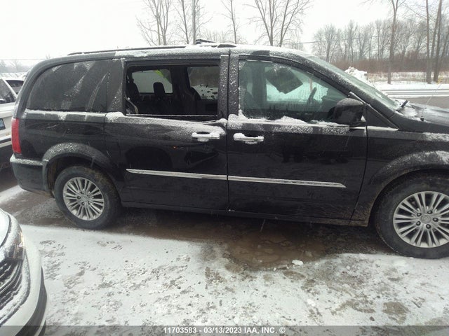 2C4RC1CG3GR269235 Chrysler Town & Country Touring L