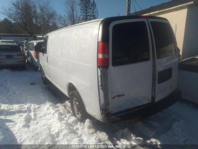 Chevrolet Express G2500 2014 1GCWGFBA5E1159628 Image 3