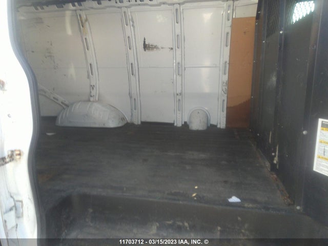 Chevrolet Express G2500 2014 1GCWGFBA5E1159628 Image 8