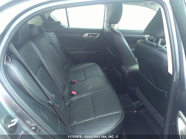 JTHKD5BH3E2183899 Lexus CT 200