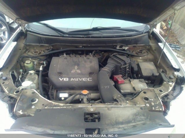 JA4JT5AX7BU604543 Mitsubishi OUTLANDER GT