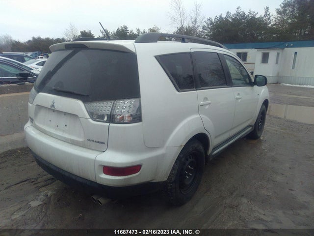 JA4JT5AX7BU604543 Mitsubishi OUTLANDER GT