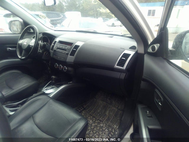 JA4JT5AX7BU604543 Mitsubishi OUTLANDER GT