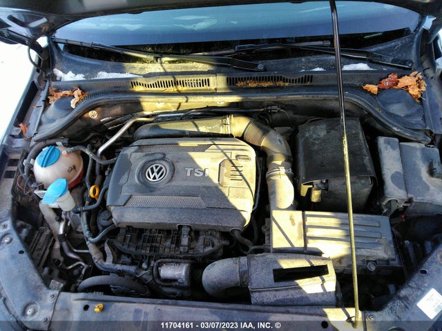 3VWD07AJ9FM297600 Volkswagen JETTA SE