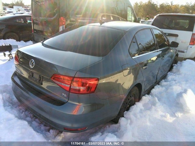 3VWD07AJ9FM297600 Volkswagen JETTA SE