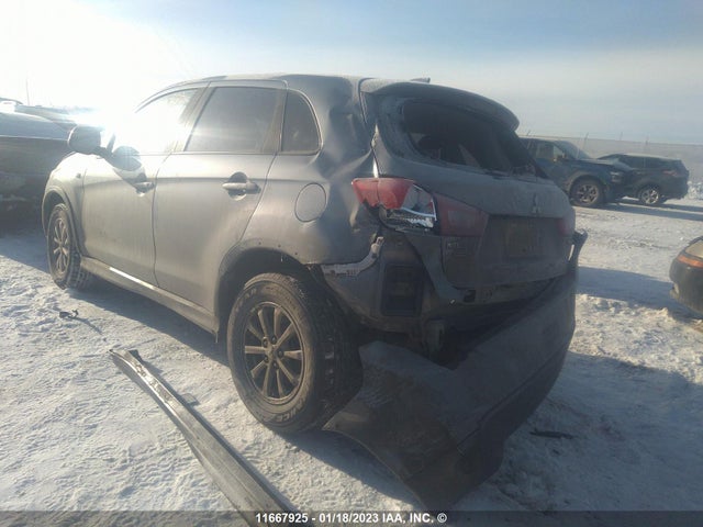 JA4AJ3AU1HZ604243 Mitsubishi RVR SE