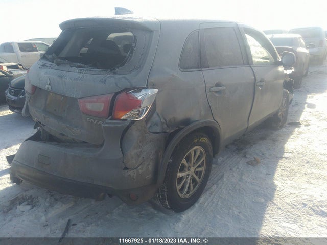 JA4AJ3AU1HZ604243 Mitsubishi RVR SE