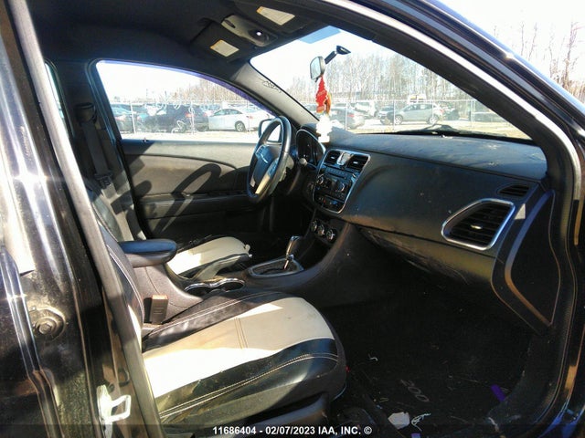 1C3CCBBBXDN711068 Chrysler 200 Touring