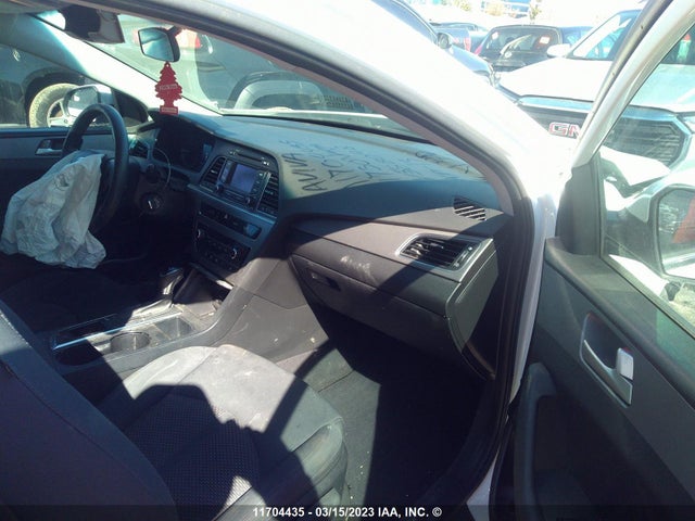 Hyundai SONATA SE 2017 5NPE24AF9HH588098 Image 7