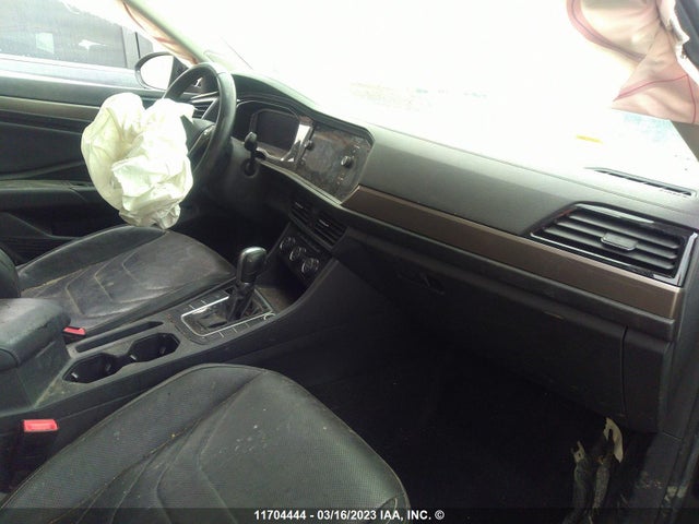 3VWG57BU6KM099588 Volkswagen Jetta Sel Premium