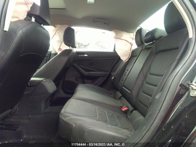 3VWG57BU6KM099588 Volkswagen Jetta Sel Premium