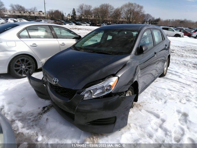 Toyota Matrix S 2014 2T1KU4EE3EC129940 Image 2