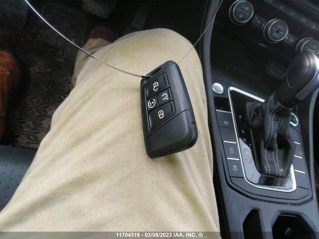 3VWE57BU0MM033970 Volkswagen JETTA SEL