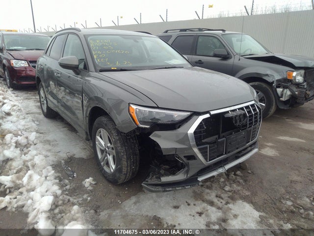 WA1AUCF39M1074670 Audi Q3 Premium 40