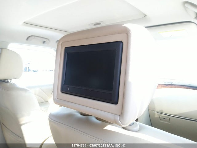 JN8AZ2NE9F9083270 Infiniti 2015