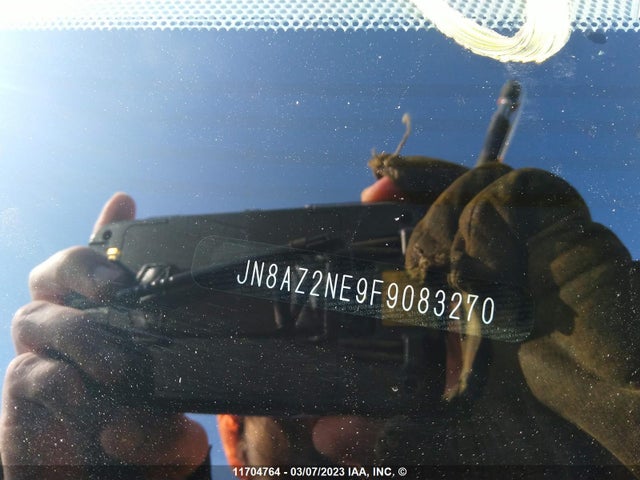 JN8AZ2NE9F9083270 Infiniti 2015