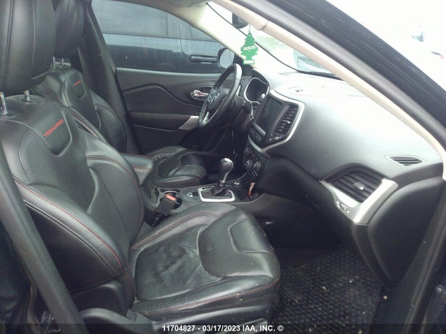1C4PJMBX7JD504925 Jeep Cherokee Trailhawk