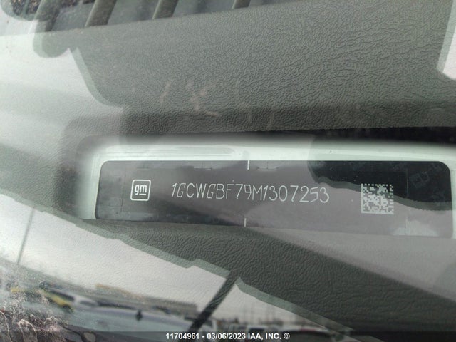 Chevrolet Express G2500 2021 1GCWGBF79M1307253 Image 9