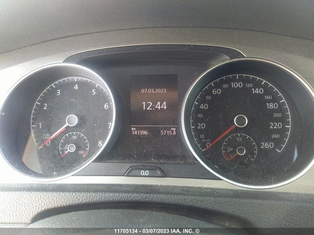 3VW217AU6FM096445 Volkswagen GOLF