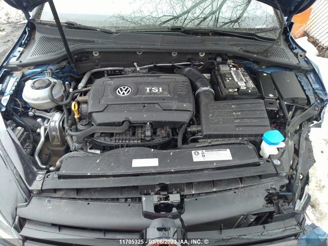 3VWG17AU1JM269013 Volkswagen Golf Comfortline