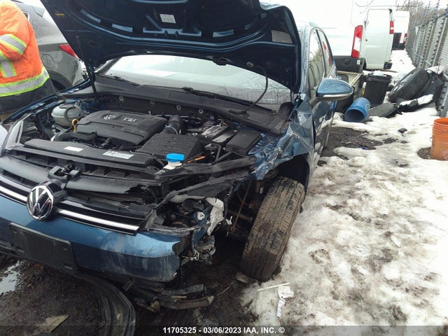 3VWG17AU1JM269013 Volkswagen Golf Comfortline