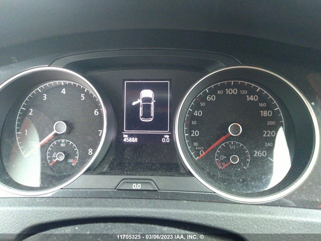 3VWG17AU1JM269013 Volkswagen Golf Comfortline