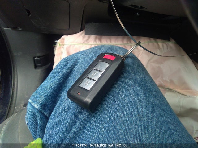 JA4JZ3AX5GZ605283 Mitsubishi Outlander Se/sel