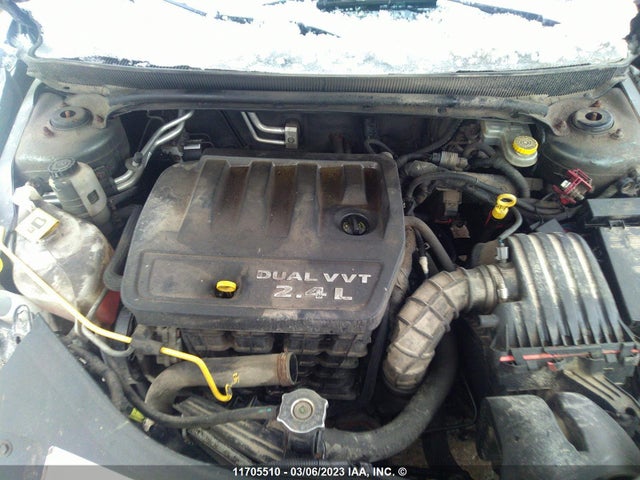 1C3CCBAB1DN569629 Chrysler 200 LX