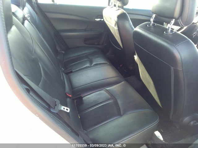 1C3CCBCG3EN121533 Chrysler 200 Limited