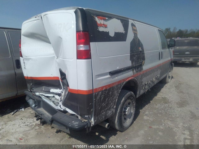 Chevrolet Express G2500 2019 1GCWGAFG4K1253058 Image 4