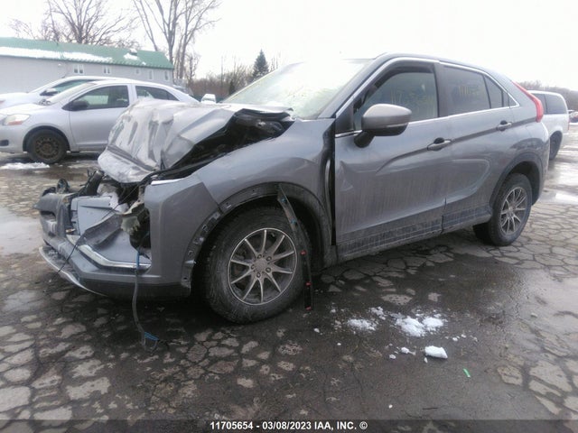 JA4AT3AA3JZ617629 Mitsubishi Eclipse Cross Es
