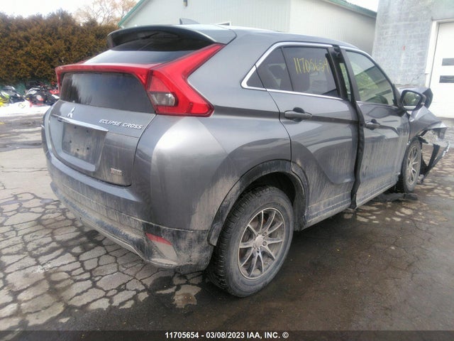 JA4AT3AA3JZ617629 Mitsubishi Eclipse Cross Es