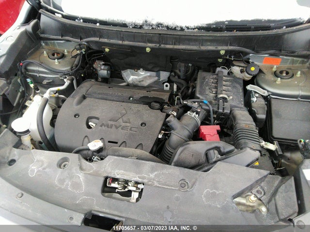 JA4AJUAU5NU602784 Mitsubishi RVR