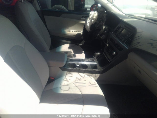 Hyundai SONATA SE 2015 5NPE24AF6FH098117 Image 6