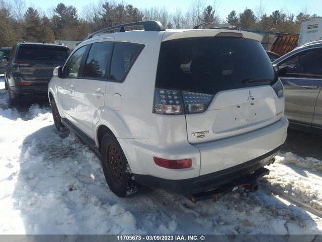 JA4JT3AX7BU604899 Mitsubishi Outlander Se