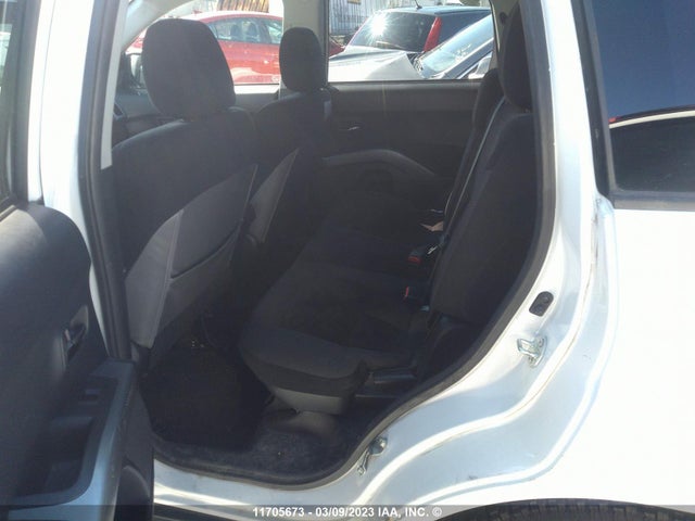 JA4JT3AX7BU604899 Mitsubishi Outlander Se