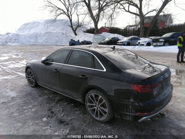 WAUC4AF42JA135152 Audi S4 Prestige