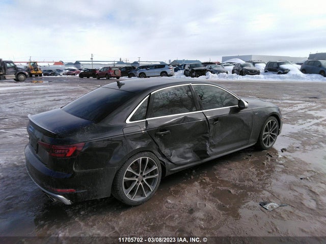 WAUC4AF42JA135152 Audi S4 Prestige