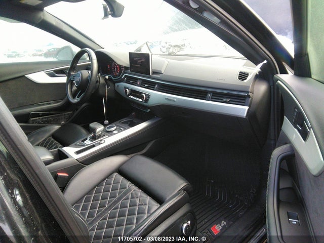 WAUC4AF42JA135152 Audi S4 Prestige
