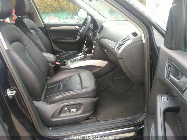 WA1CFCFP9FA082129 Audi Q5 PREMIUM