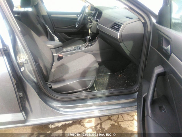 3VWC57BU6KM176927 Volkswagen JETTA