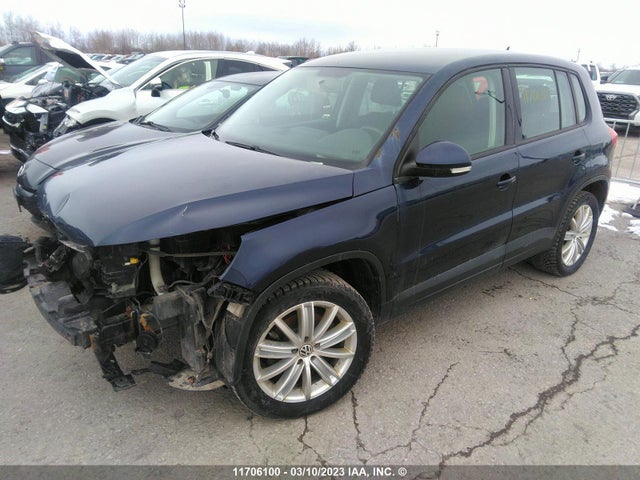 WVGKV7AX7FW525850 Volkswagen TIGUAN