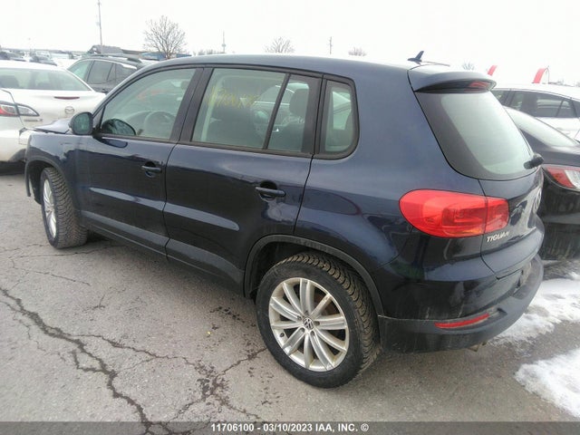 WVGKV7AX7FW525850 Volkswagen TIGUAN
