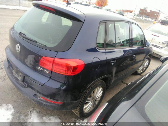 WVGKV7AX7FW525850 Volkswagen TIGUAN