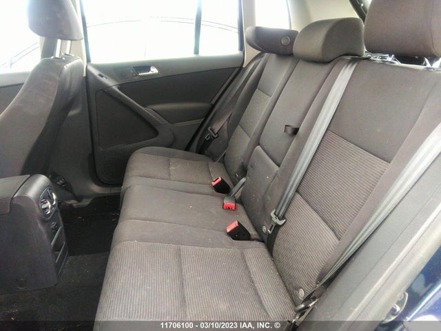 WVGKV7AX7FW525850 Volkswagen TIGUAN
