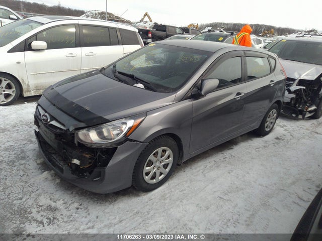 Hyundai Accent Gls/gs 2014 KMHCT5AE3EU178881 Image 2