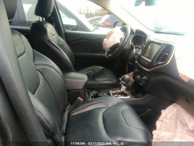 1C4PJMCB7GW358638 Jeep Cherokee Latitude