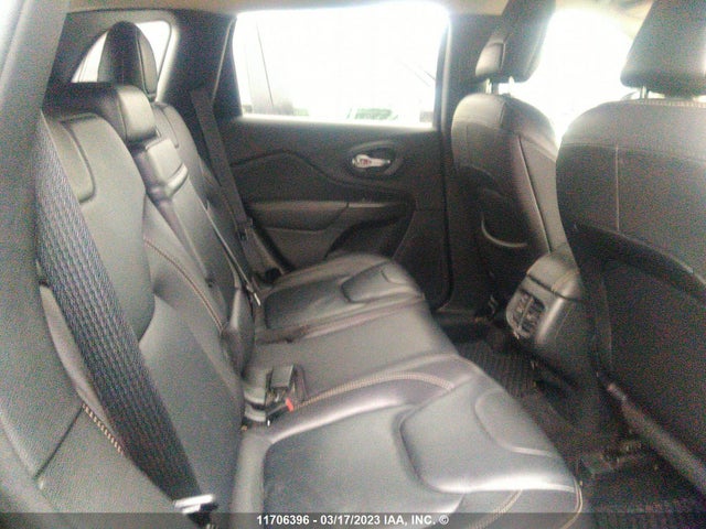 1C4PJMCB7GW358638 Jeep Cherokee Latitude